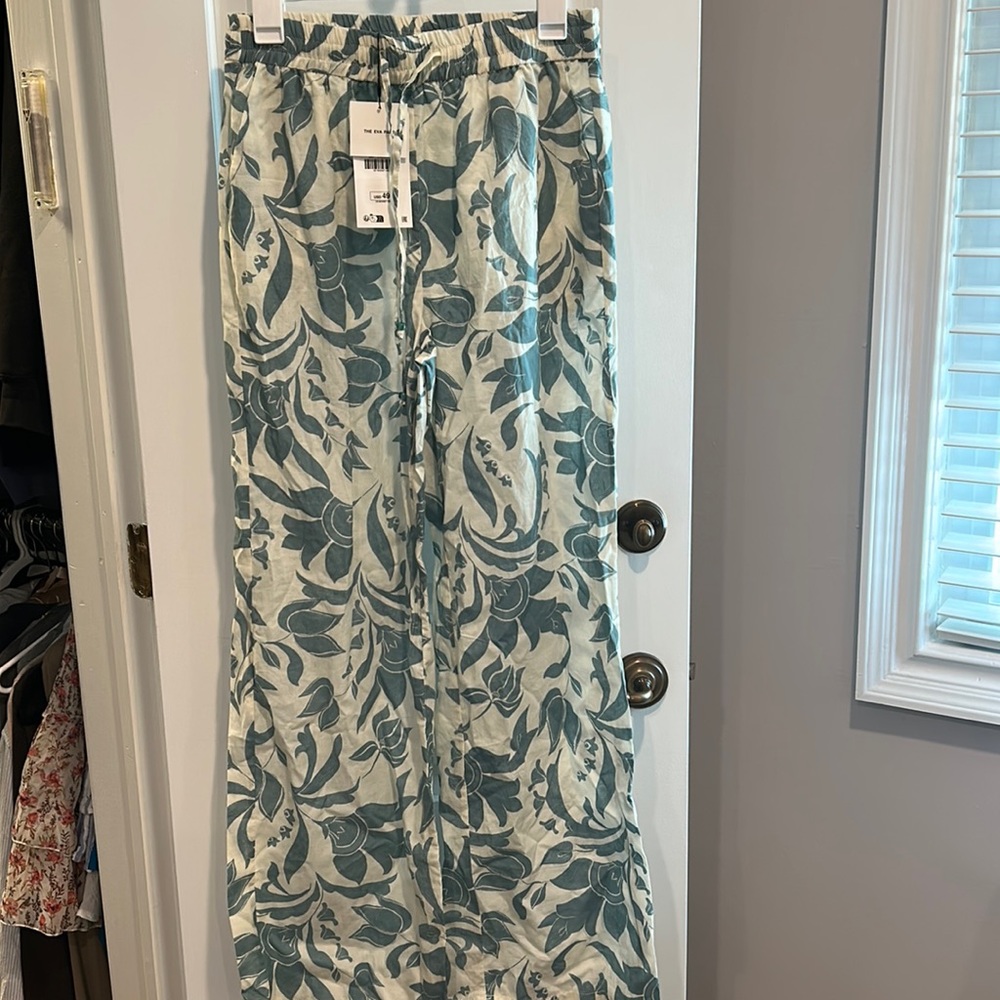 ZARA SHIRT AND PANTS THE EVA SET. Size small. New with tags